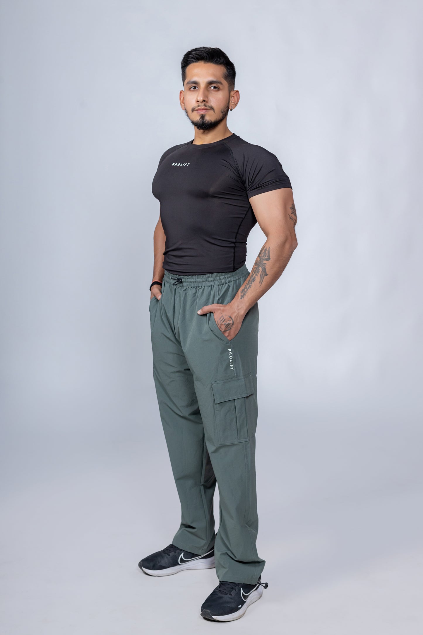 OVERSIZED CARGO PANTS