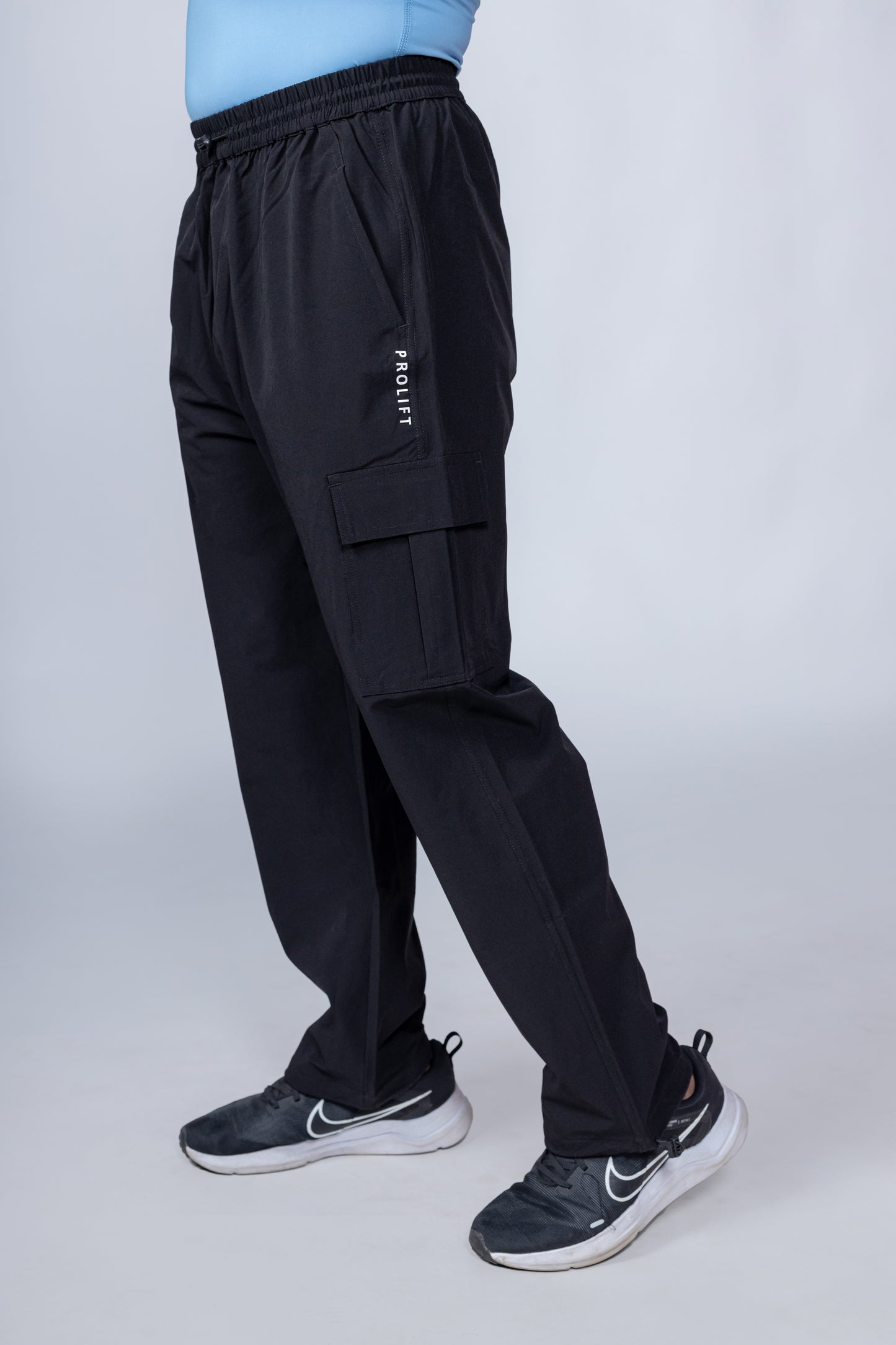 OVERSIZED CARGO PANTS - BLACK