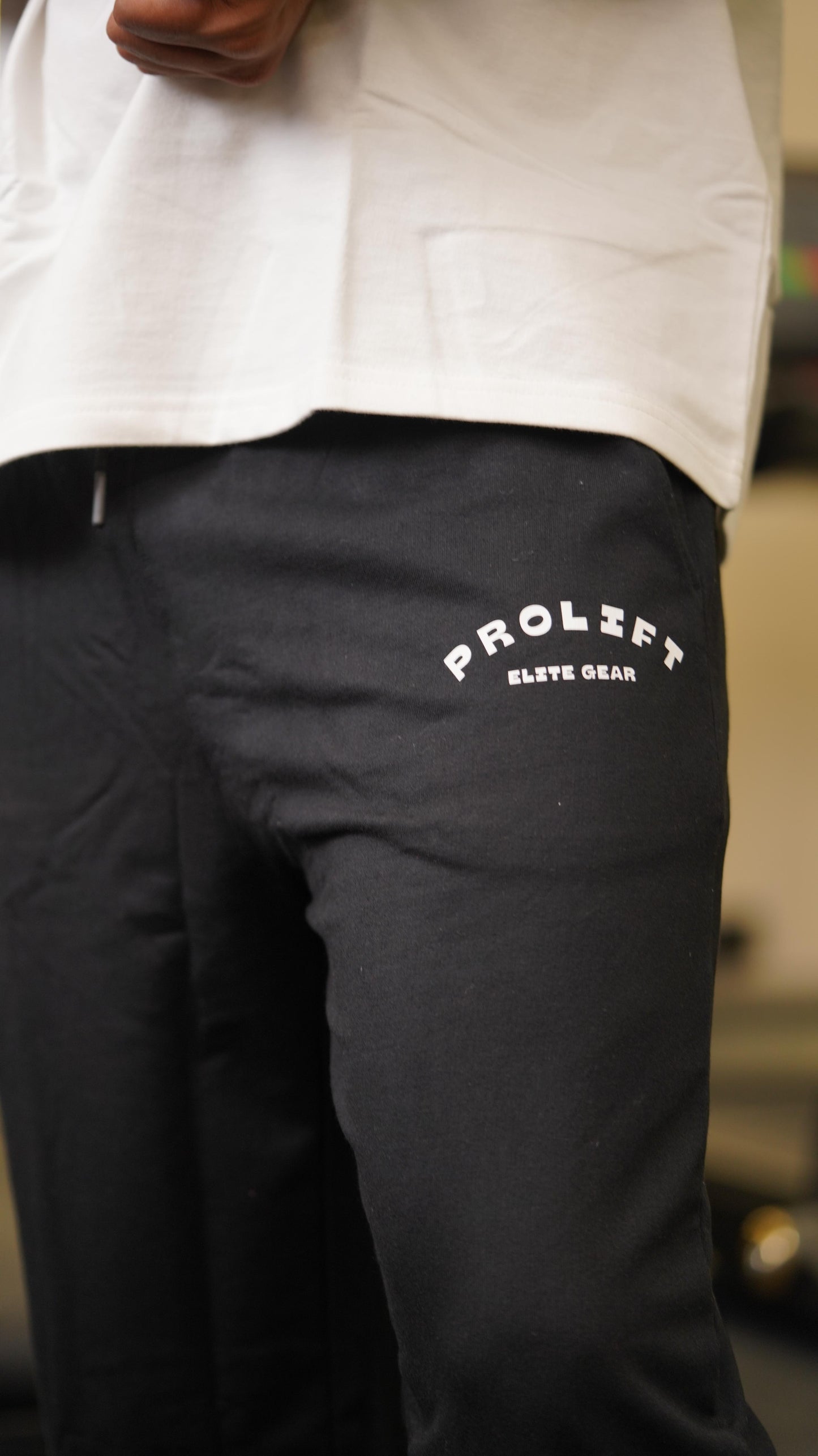 PROLFIT BLACK OVERSIZED PANTS