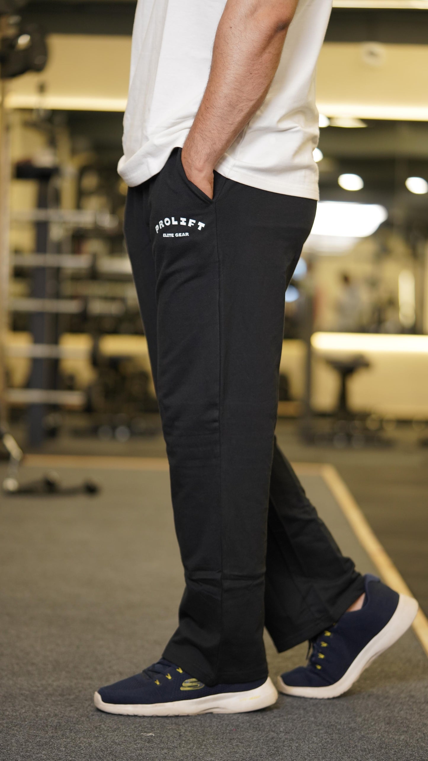 PROLFIT BLACK OVERSIZED PANTS