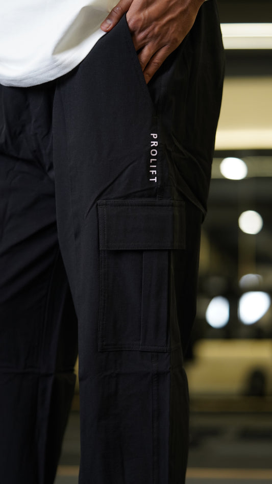 OVERSIZED CARGO PANTS - BLACK