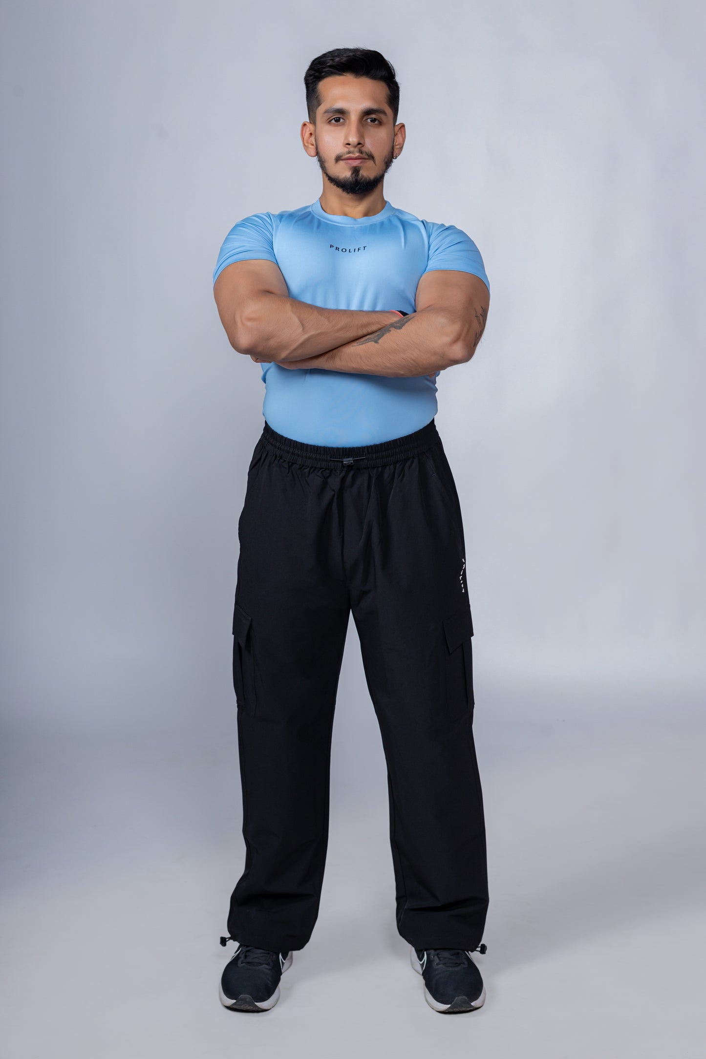 OVERSIZED CARGO PANTS - BLACK